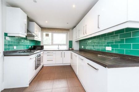 3 bedroom flat to rent - Photo 5