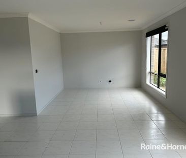 3 Bedroom house in Clyde North! - Photo 2