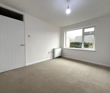 2 bedroom bungalow to rent - Photo 1