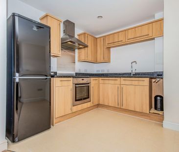 Brand House, Coombe Way, Farnborough, GU14 - Photo 6