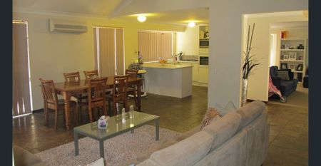 Spacious 6 x 2 double storey family home... - Photo 3