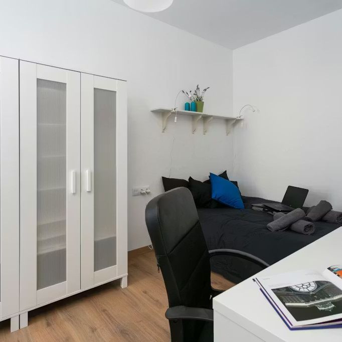 Carrer d'Alí bei, Barcelona, Catalonia 08013 - Photo 1