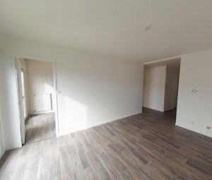 Location Appartement à LE PEAGE DE ROUSSILLON - Photo 4