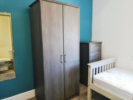 1 bedroom property to rent - Photo 4