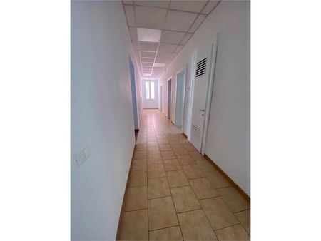 5 CAMERE E 3 BAGNI, TUTTO NELLO STESSO APPARTAMENTO - Photo 4