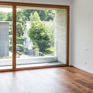 PROPRIETÀ IN AFFITTO ESCLUSIVA CON GIARDINO E PISCINA | EXKLUSIVES MIE - Foto 2