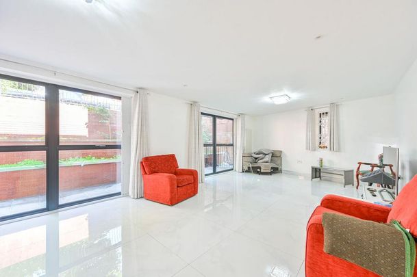 7 bedroom flat to rent - Photo 1
