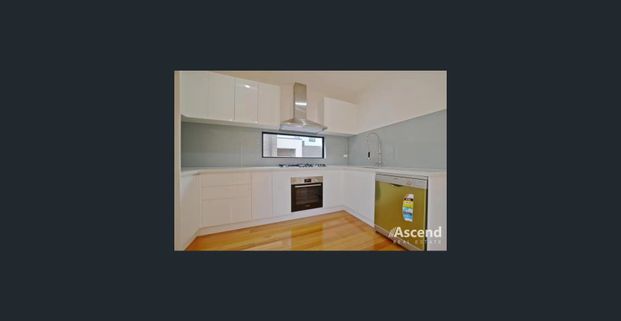 As new Townhouse in Doncaster area! Modern and Convenience! - Photo 1