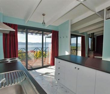 1/4 Amanda Crescent, Sandy Bay TAS 7005 - Apartment For Rent | Domain - Photo 1