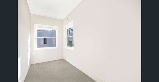 SUBLIME HARBOUR FRONT LOCATION - Photo 1