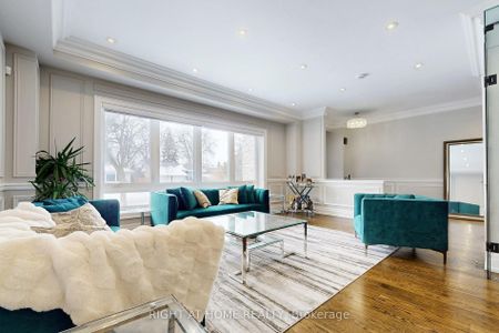 For Lease - 129 Meadowbank Road, Toronto, Ontario - Photo 2