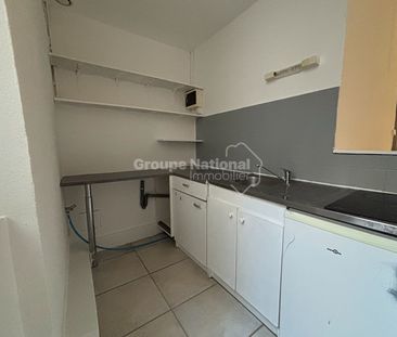 Location Appartement 1 pièce 31m² - Photo 3