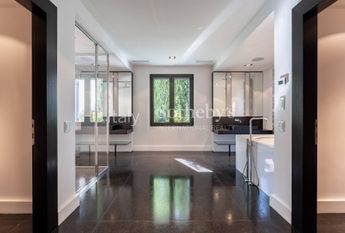 Maestosa villa sulle colline di Lucca