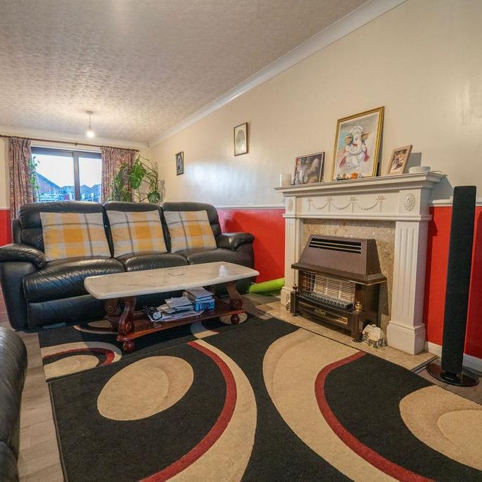 3 bedroom detached house to rent - Photo 1