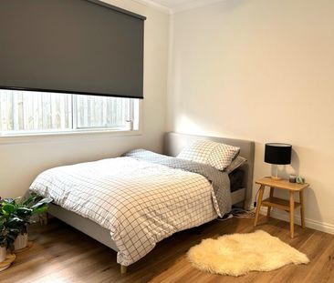 LUXURIOUS FAMILY LIVING!!! - Photo 6
