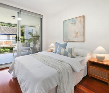 Ultra-Chic Beachside Retreat with Stunning Rooftop Terrace - Photo 3