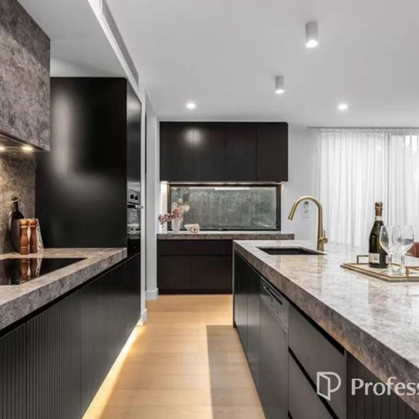Brand New Luxury Living - Photo 1
