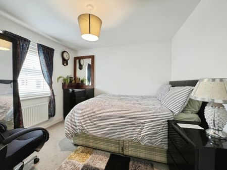 3 bedroom House To Let Total Size: 829 SQ FT - Photo 5