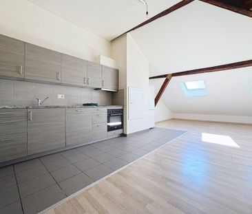 Bel appartement rafraîchi de 2 pièces au 3ème étage - Photo 6