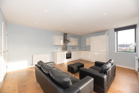 2 Bed Flat, Streatham, SW16 - Photo 5