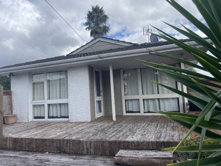 64 Chichester Drive, Rosehill, Papakura - Photo 5