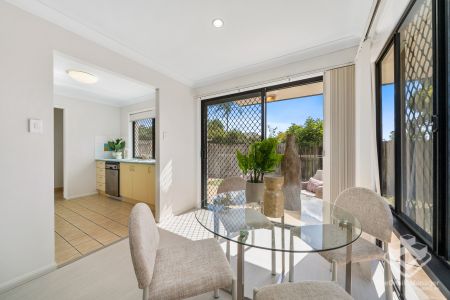 Stunning property located in the heart of Eight Mile Plains - Photo 4