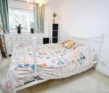 2 bedroom maisonette to rent - Photo 3