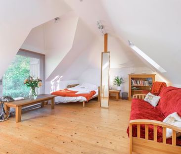 Highercombe Road, Haslemere, Surrey, GU27 - Photo 1