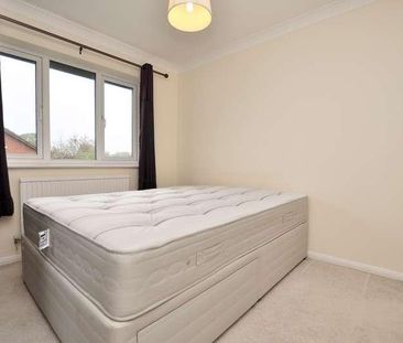 Tychbourne Drive, Guildford, Surrey, GU4 - Photo 1