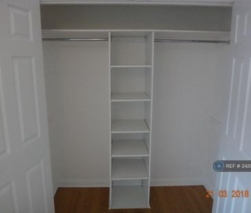 2 bedroom bungalow to rent - Photo 2