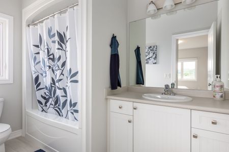 For Lease - 34 Bounty Avenue Unit# UPPER, Thorold, Ontario - Photo 4