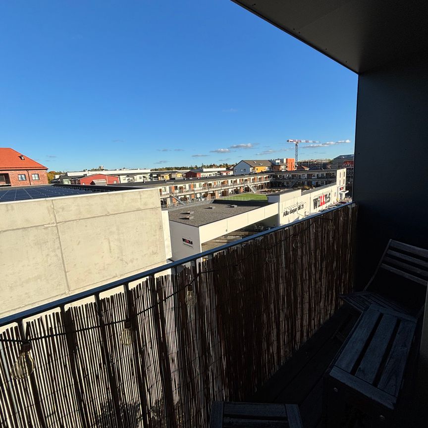 Centralvägen, Knivsta - Foto 1