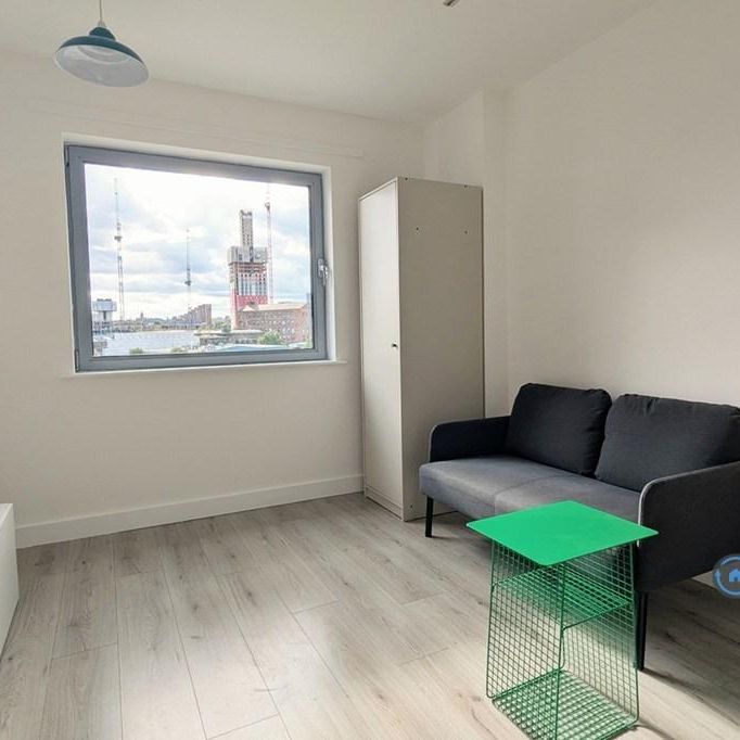 Studio to rent - Photo 1