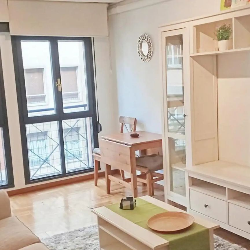 Apartamento de alquiler en de Pumarin , Milán - Pumarín - Photo 1