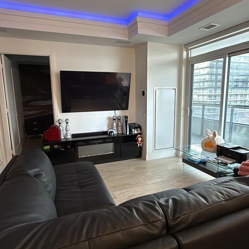 For Lease - 65 Annie Craig Drive Unit# 906, Toronto, Ontario - Photo 1