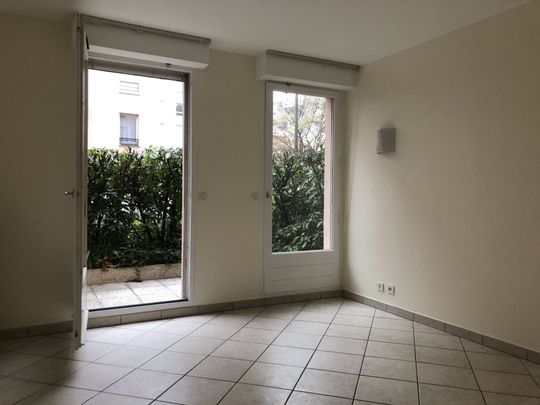 Location Appartement Rosny-sous-Bois (93110) Centre-Ville - Photo 1