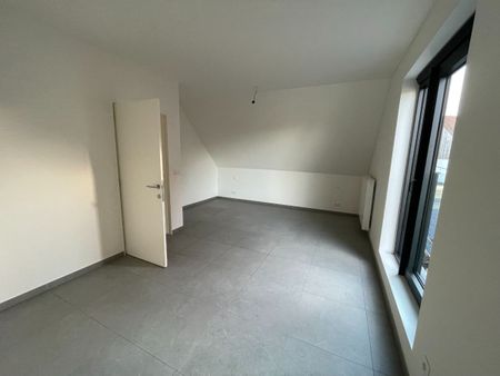 recente nieuwbouw vier slaapkamer EENGEZINSWONING met grote garage & buitenterras - Photo 5