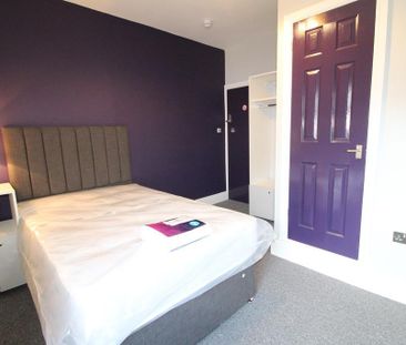1 bedroom in a house share to rent - Photo 2