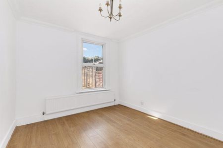 2 bedroom semi-detached house to rent - Photo 2
