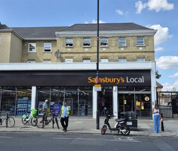 GOLDHAWK ROAD - Photo 1