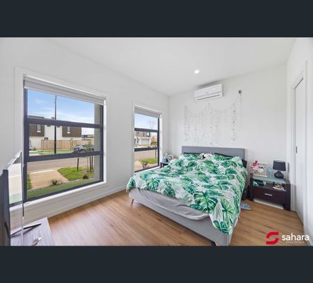 135 Maradona Boulevard, Deanside, Vic 3336 - Photo 2
