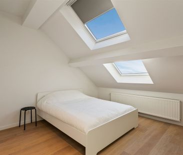 Gemeubeld dakappartement op toplocatie! - Photo 2