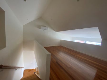 Boutique apartment in Carlton! - Photo 2