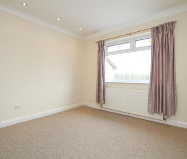 3 bedroom detached house to rent - Photo 2