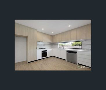 SPACIOUS MODERN GEM - Photo 2