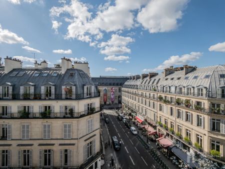 Rental Apartment Paris 1st Palais-Royal - Photo 3