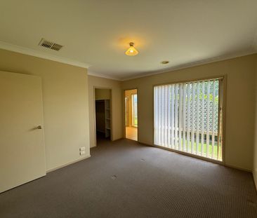 Executive Townhouse - Photo 4