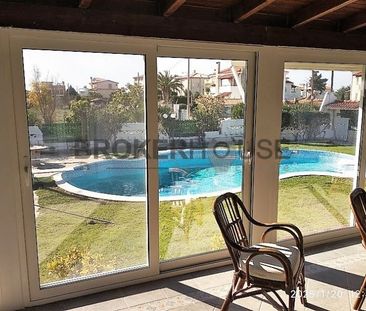 Βίλα για ενοικίαση Λαγονήσι (Καλύβια Θορικού) - Φωτογραφία 2
