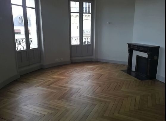 Location Appartement 4 Pièces 104 m² - Photo 1