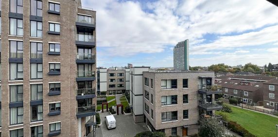 Gullivers Walk, London - Photo 2